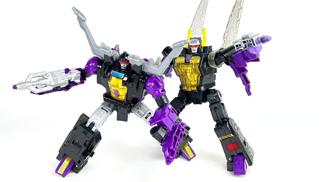 Image Of Transformers Legacy Evolution Insecticon Shrapnel  (21 of 21)